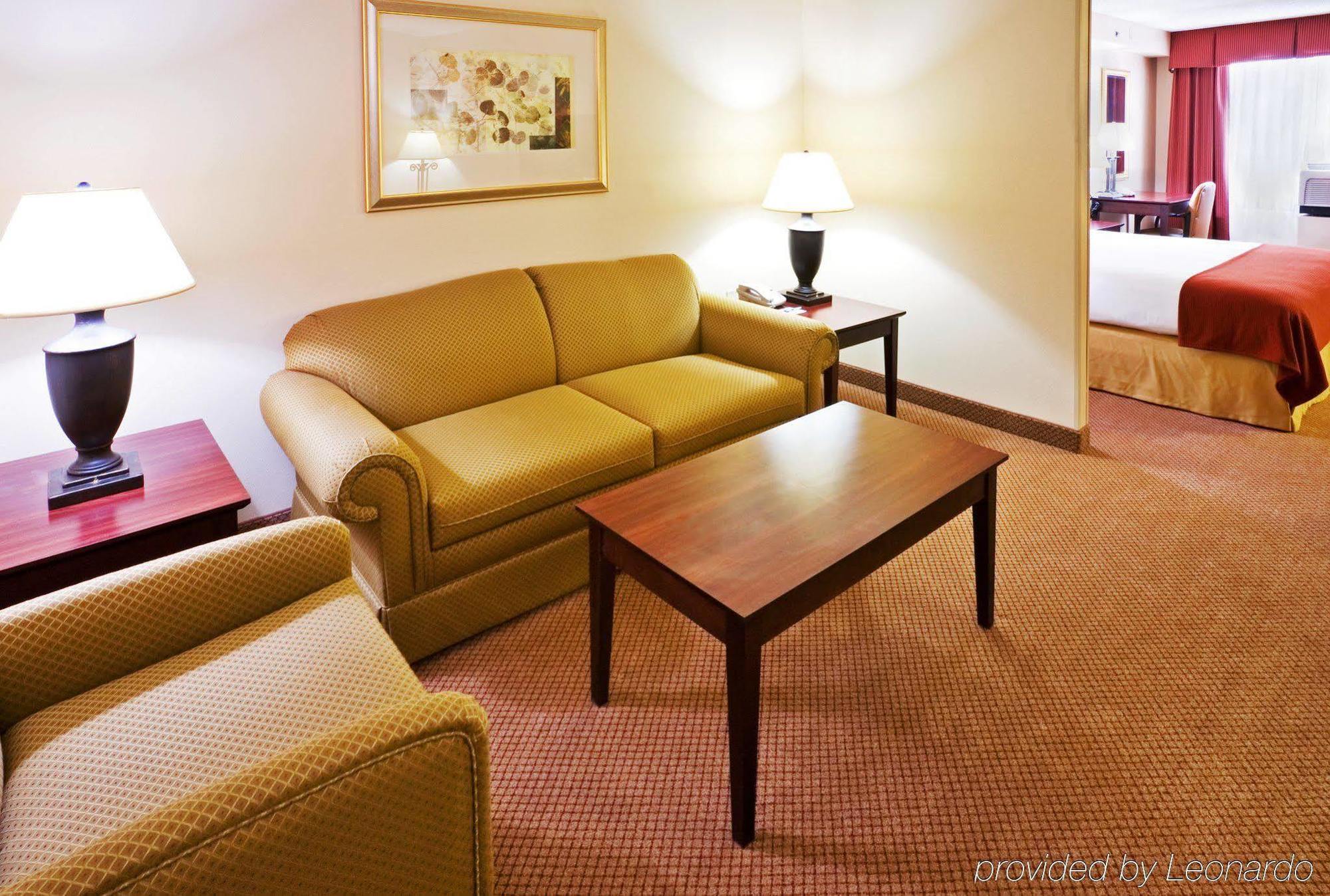 Holiday Inn Express & Suites Irving Conv Ctr - Las Colinas By Ihg Kamer foto